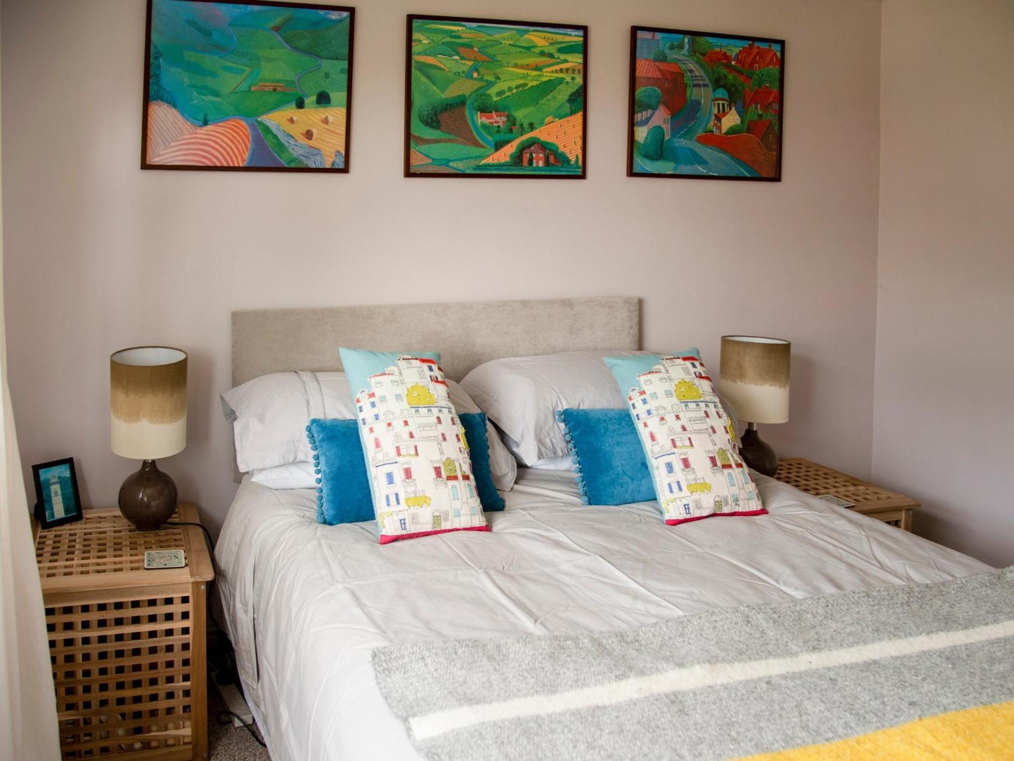 Waves And Wolds Villa Sewerby Bagian luar foto